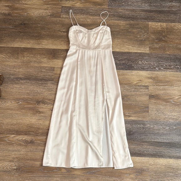 Abercrombie & Fitch Dresses & Skirts - Abercrombie & Fitch Off White Spaghetti Strap Dress